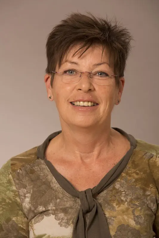 Porträtfoto von Dr. Angelika Flynn