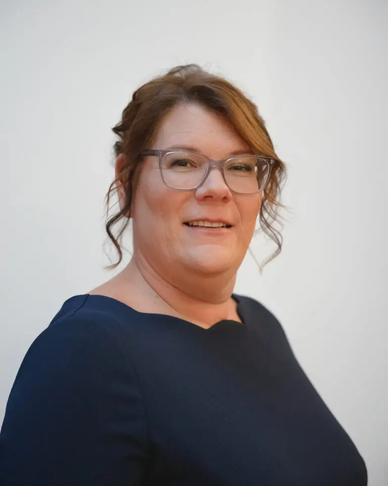Porträtfoto von Marion Hackl